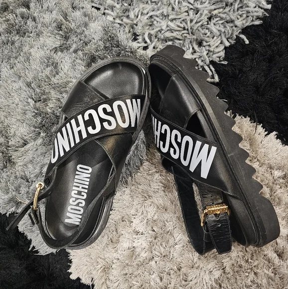 Authentic Moschino Black Slide Sandals with Bold Branding (Unisex) W-8 ,M- 6.5/7 - Picture 9 of 9